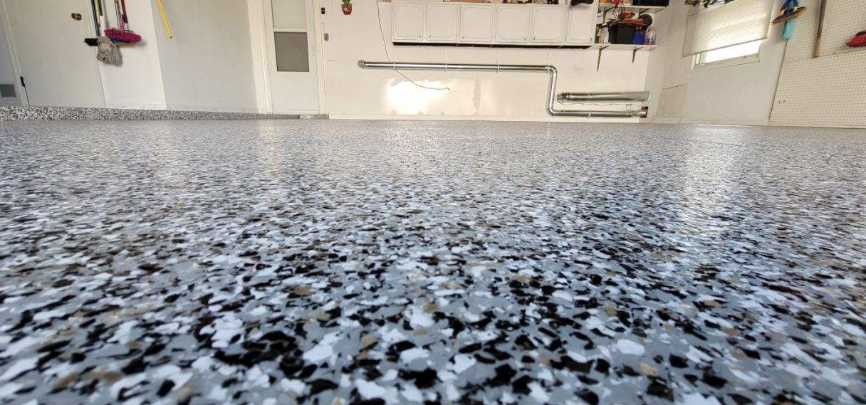 Polished Concrete vs. Epoxy Floor: What’s The Difference?