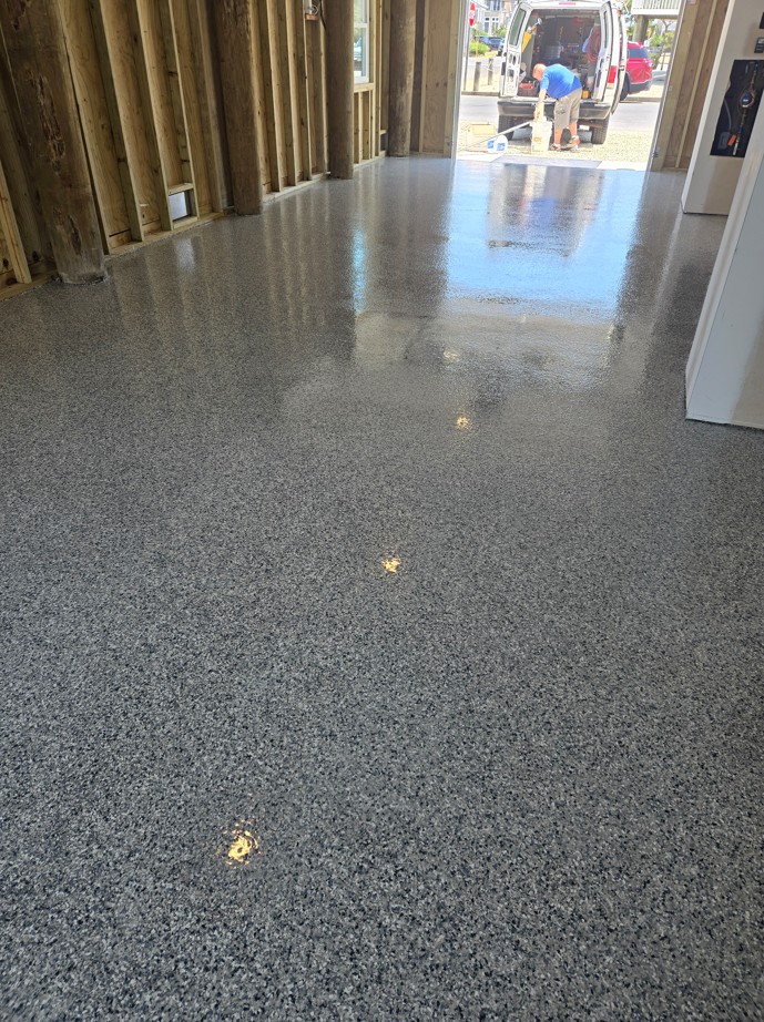 durable polyaspartic flake epoxy floor